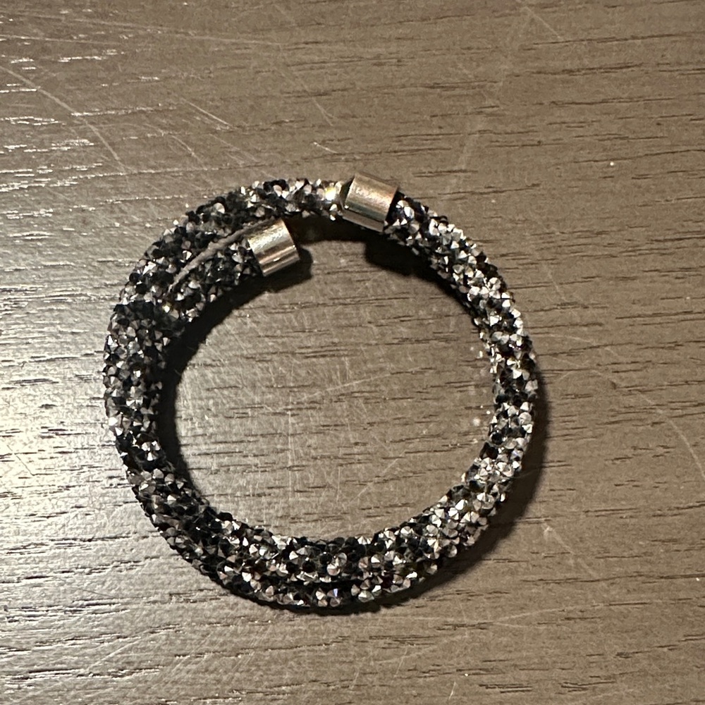 Sparkle black and silver bracelet